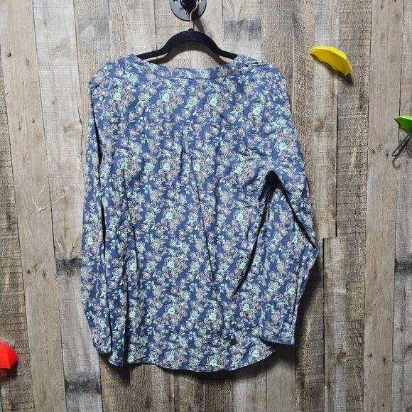 Old Ranch Blue Floral Long Sleve Top - Picture 2 of 4